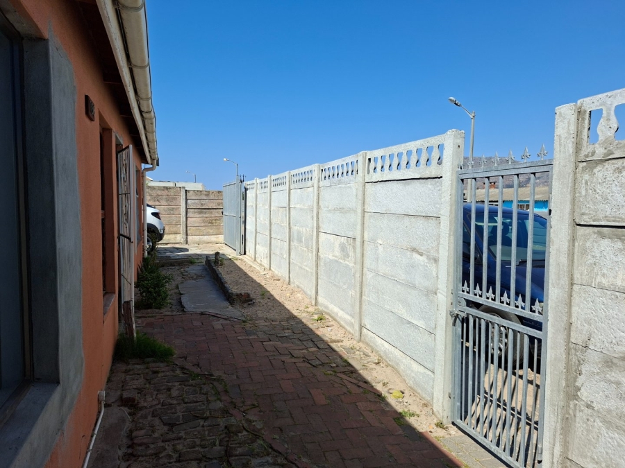 4 Bedroom Property for Sale in Retreat Western Cape